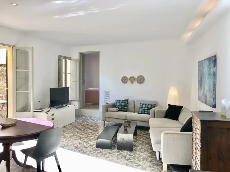 Two-bedroom apartment in the historic center of Palma — photo 3