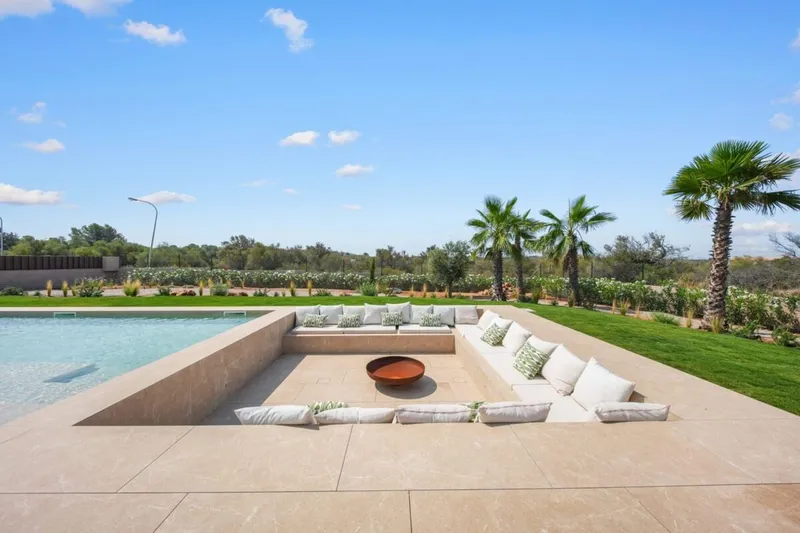 Five-bedroom contemporary villa with sweeping coastal views for sale in Son Gual — photo 9