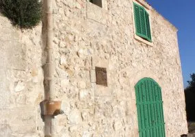 Rustic Finca in Predominant Position — photo 9