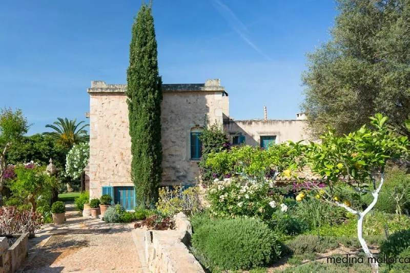 Beautiful finca with several buildings in Manacor — photo 11