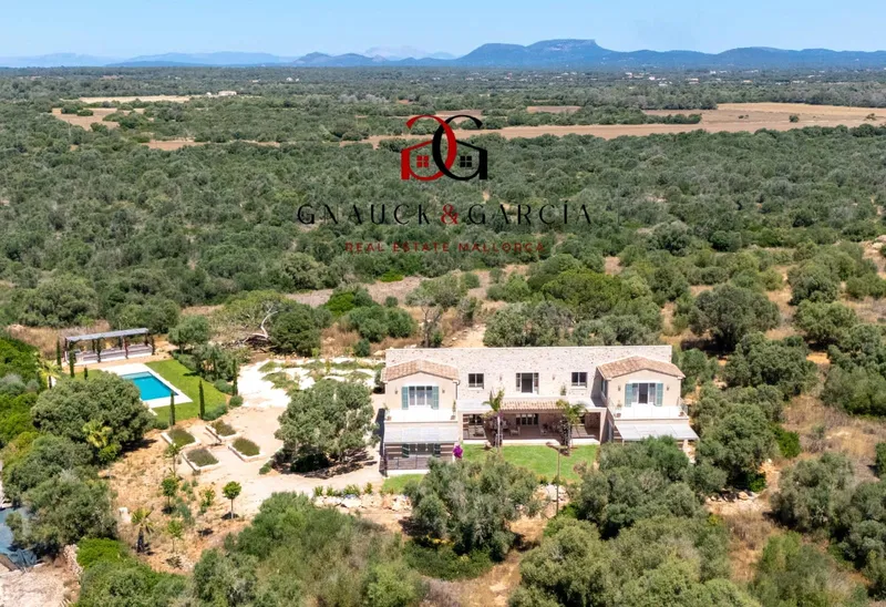Finca/Country House for sale in Campos, Mallorca — photo 1