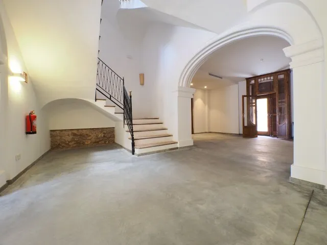 Boutique hotel recently renovated with valid operating license for sale in Sineu, Mallorca — photo 3