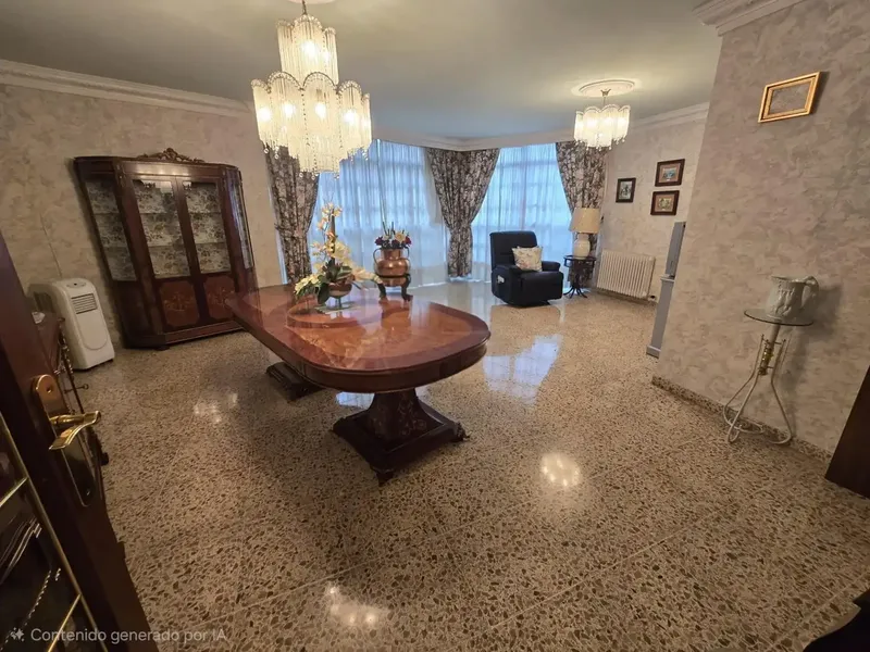 Located in the heart of Palma, in the Bons Aires area, this spacious and bright apartment is an excellent opportunity for those looking for a home — photo 7
