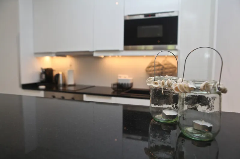 One-Bedroom Furnished Apartment in Central Location in Perfect Condition - Temporary Contract — photo 9
