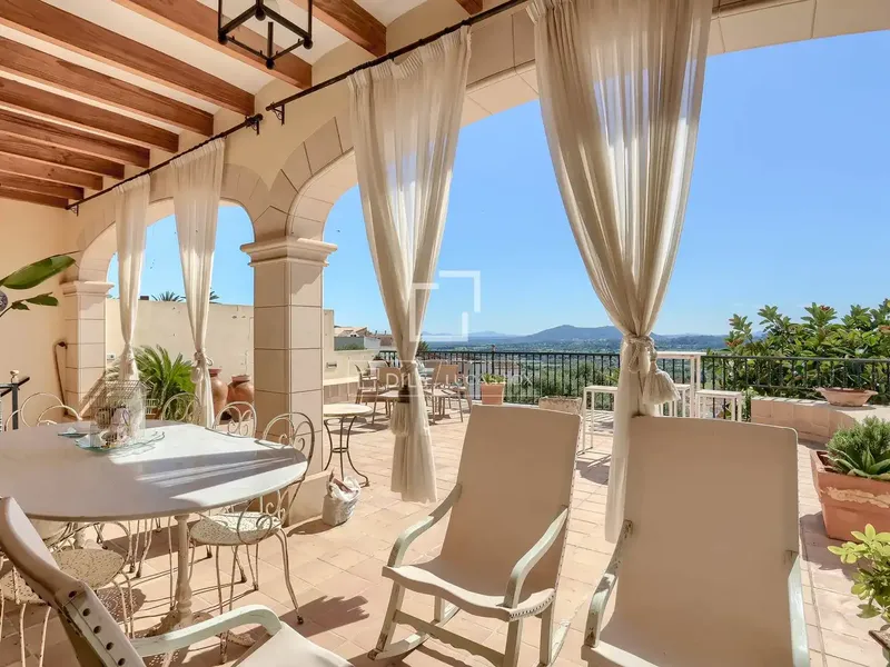 Located in the heart of the charming village of Selva, at the foot of the Sierra de Tramuntana, this property is a unique example of heritage — photo 1