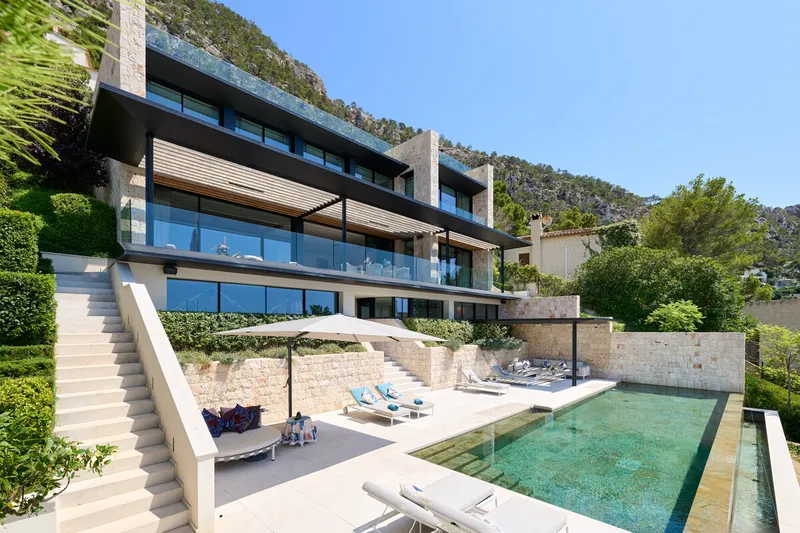 Exclusive designer luxury villa with stunning sea views in Puerto de Andratx - Marcel Remus Real Estate — photo 2