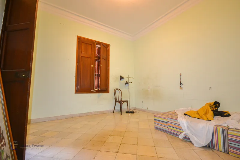 Large townhouse in the center of Felanitx — photo 12