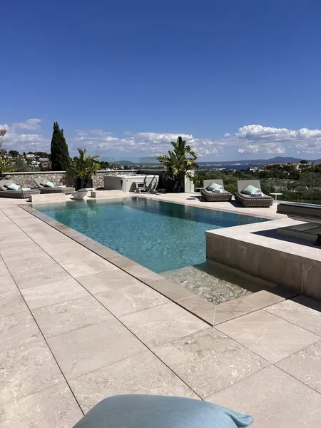 Prestigious Anchorage Hill Residence with Spa, Privacy, and Bay of Palma Views — photo 6