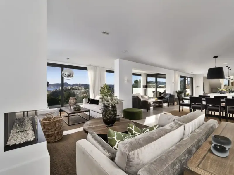 Luxury Villa for Sale in Santa Ponsa, Mallorca | Sea Views & Private Tennis Court — photo 4