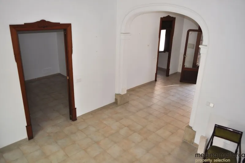 House in Sant Joan with preliminary project for urban hotel — photo 5