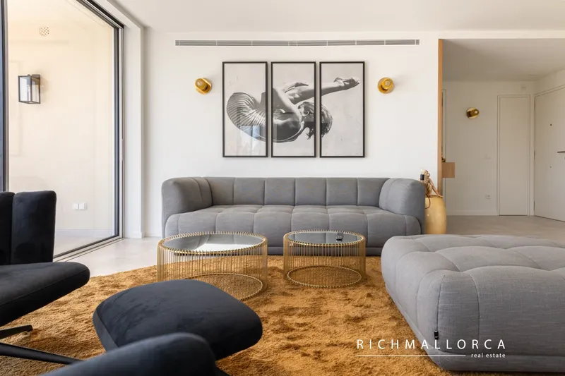 Avantgarde penthouse with infinity pool and exclusive finishing — photo 3