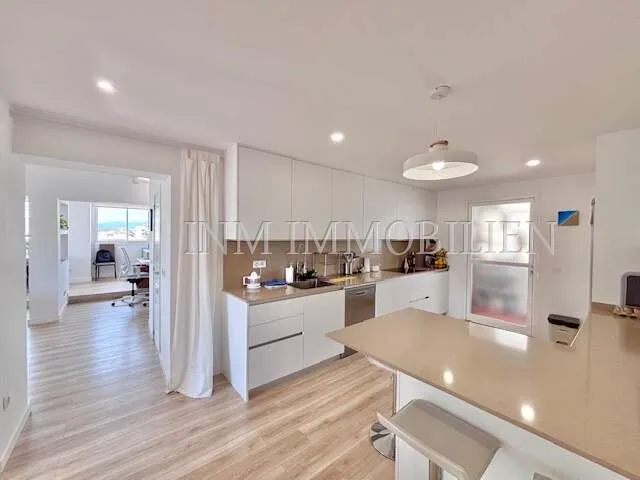 Beach-near 120m² top-floor apartment with 3 bedrooms and 2 bathrooms for rent — photo 4