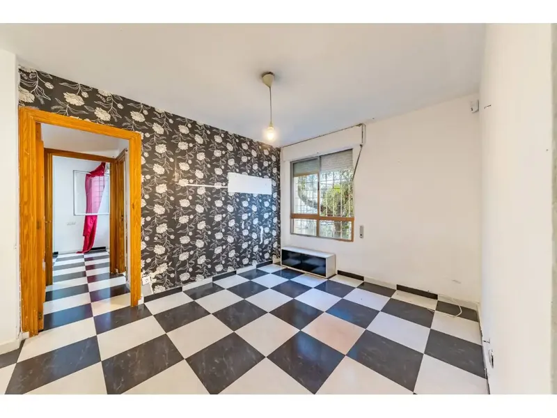 Bright Ground Floor Apartment Steps from Palma Beach and the Seafront Promenade — photo 5