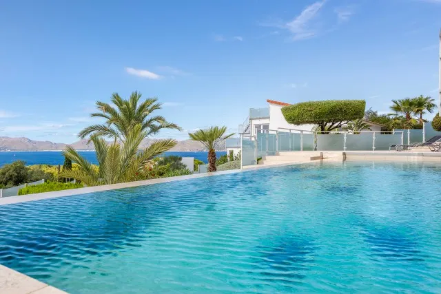Exclusive villa with sea views and pool for sale in Bonaire, North Mallorca — photo 9