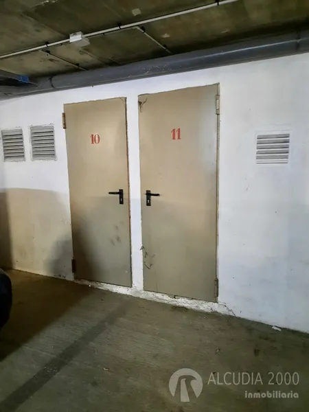 Garage — photo 2