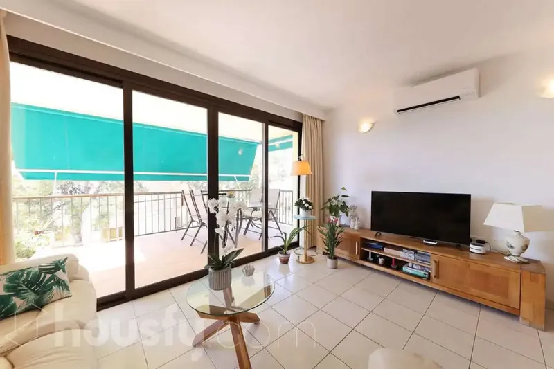 Housfy sells 🏡 bright flat located in Santa Ponça, comprising 81m2 usable (verified with the Directorate General of Cadastre). Const — photo 5