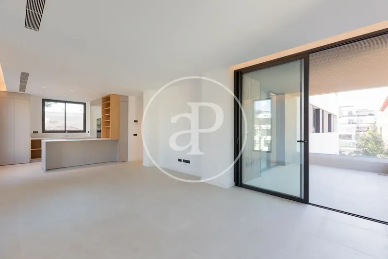 Piso con terraza en venta en Ponent — photo 3