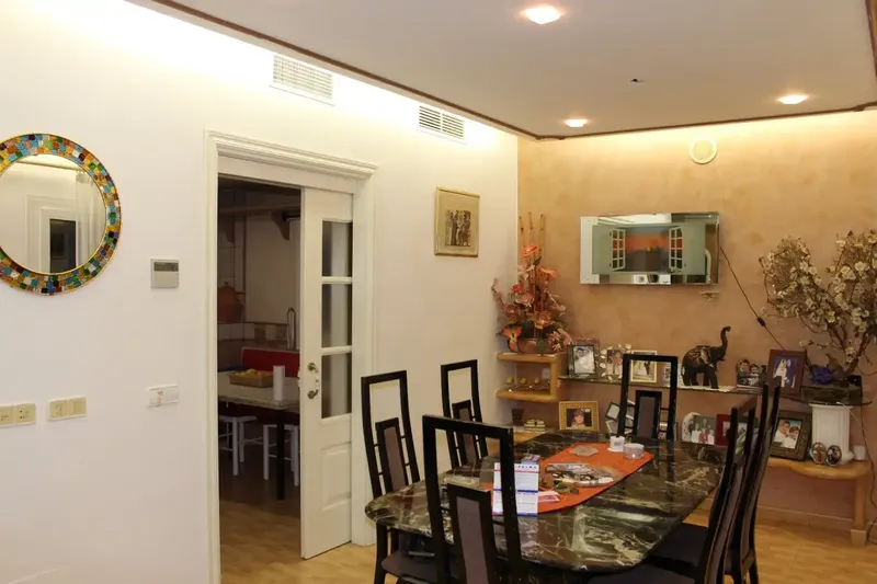 Palmanova - Calvia. Chalet of 308 m2 on two floors of 140 m2 each within a plot of 727 m2 with private pool and — photo 9