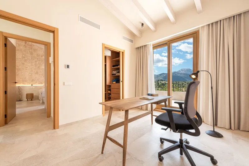 Campanet excellent condition house for sale with sunny terraces and swimming pool — photo 11