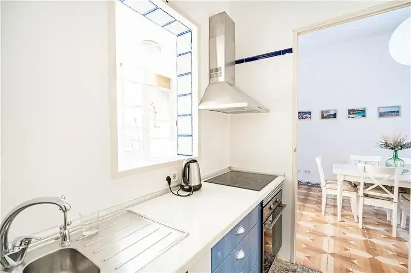 Rental. Apartment in Avenidas area, approx. 135 m², living room, dining room, furnished and semi-equipped kitchen with office, 4 bedrooms, wardrobes, 2 bathrooms — photo 5