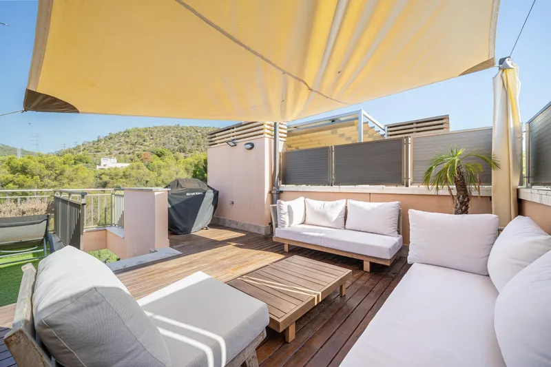 Penthouse with large private terrace and pool next to the Son Vida golf courses — photo 2
