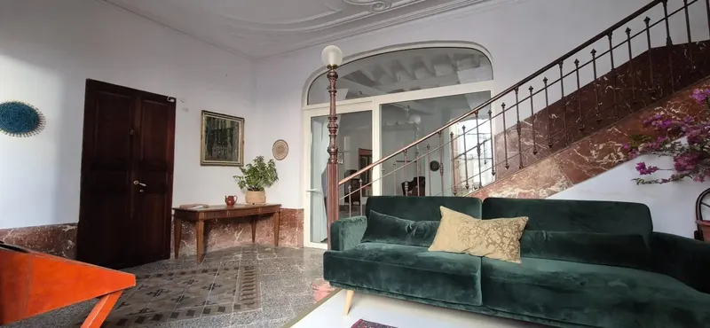 In one of the quietest and most pleasant areas of central Alaró, this townhouse offers an exceptional combination of space, light — photo 4