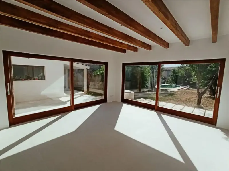 Preciosa casa típica mallorquina de 200 m2 con jardín y piscina en terreno de 638 m2 con fabulosos vistas a la Serra de Tramuntana. La casa — photo 9