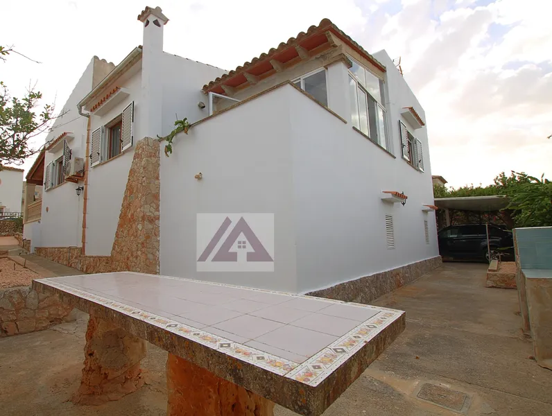 Village house for sale in Portocolom — photo 3