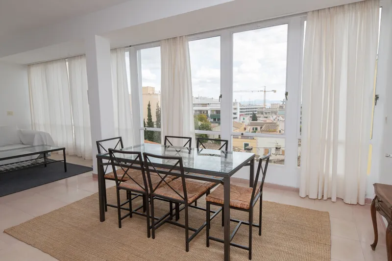 Bright Two Bedroom Apartment with Terrace in Terreno - Long Term Rent, Only Available for a Couple — photo 1