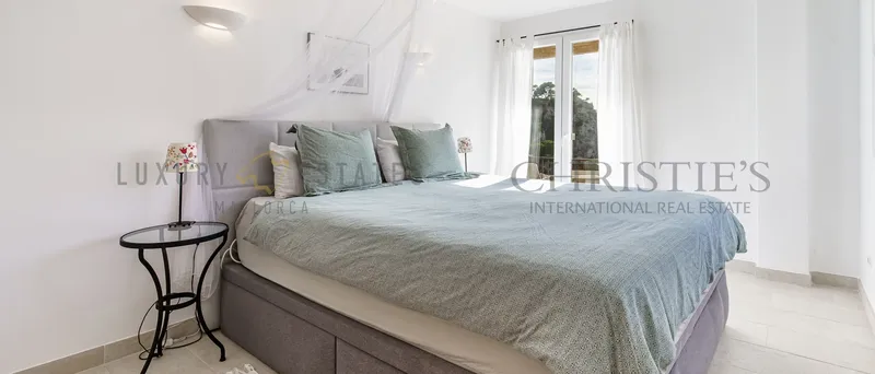 Apartment in Santa Ponsa in first sea line and private sea access — photo 9