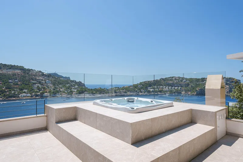 Villa with sea views in Puerto de Andratx — photo 4