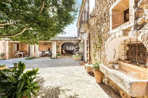 Exclusive Mallorcan Country Estate with 120,000 m² of Land, Private Olive Grove and Complete Privacy near Son Carrió & Manacor — photo 2