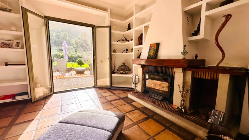 Charming Mediterranean Villa with Pool in a Private Natural Setting in Esporles — photo 3