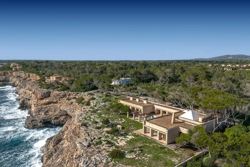 Unique villa project in a dream location right by the sea — photo 11