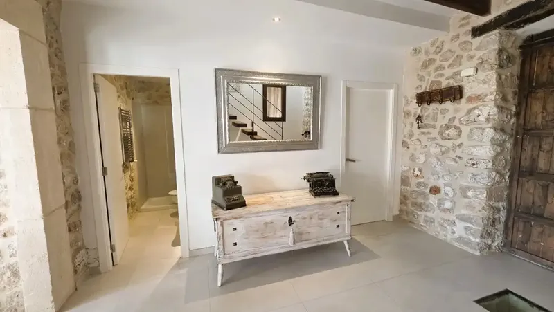 Located in the picturesque and quiet village of Caimari, just 4 km from Inca and at the foot of the Serra de Tramuntana, this property is a — photo 4