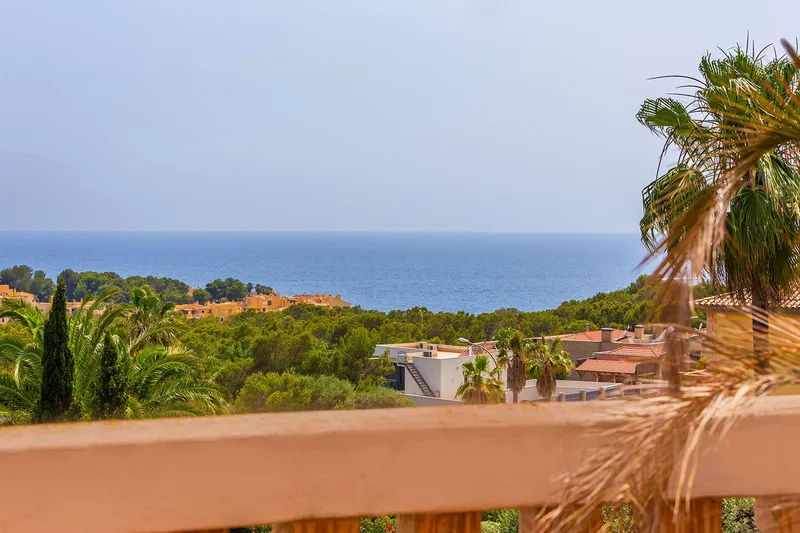 Mediterranean villa in quiet prime location near harbour and golf course — photo 4