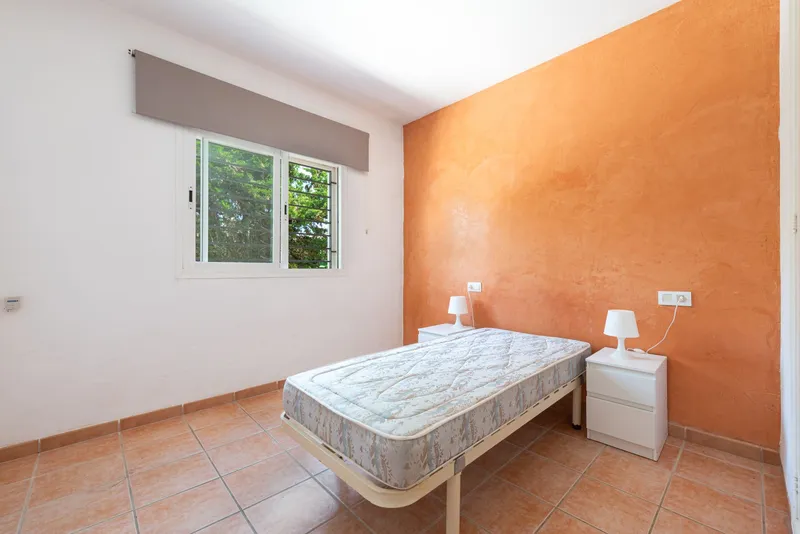 Detached villa with private pool just 400 metres from the beach — photo 8