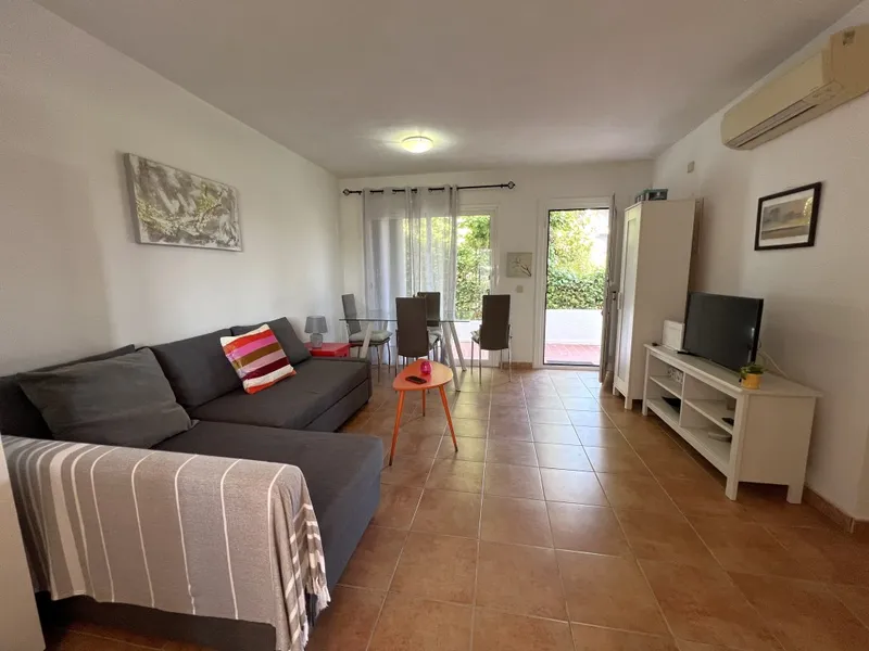 Charming Ground Floor Apartment for Sale in Badia Blava — photo 7
