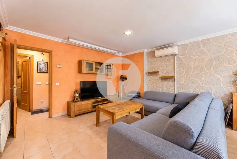 La Vileta | 4 dormitorios · 215 m² · Garaje privado de 72 m² — photo 5