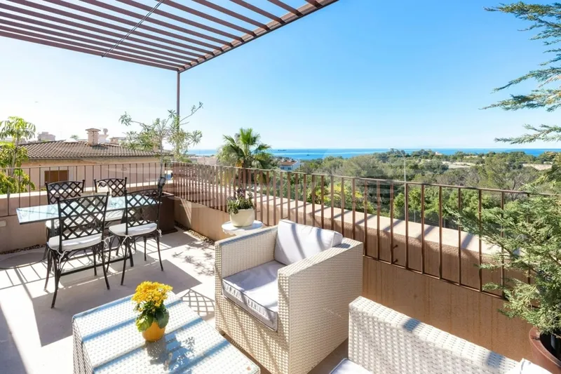Bonanova: Modern Apartment with Ocean View — photo 1