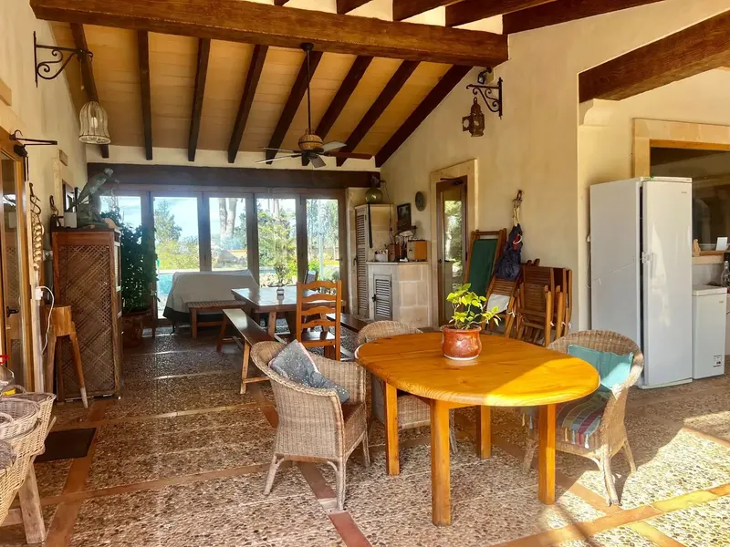 We present a unique opportunity to acquire a magnificent rustic estate of 86,000 m², located a few minutes from Sa Ràpita, in a — photo 7