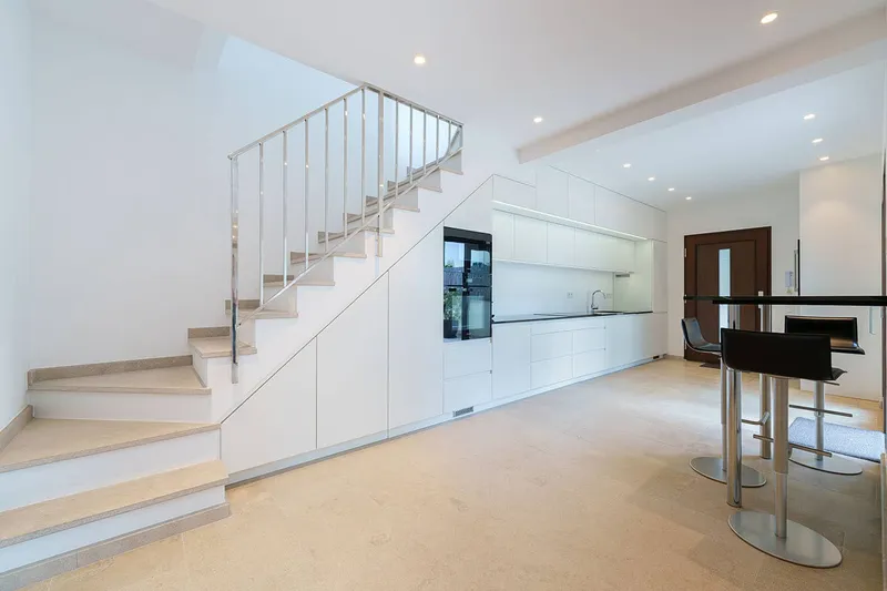 Exclusive townhouse in a prime residential location — photo 8