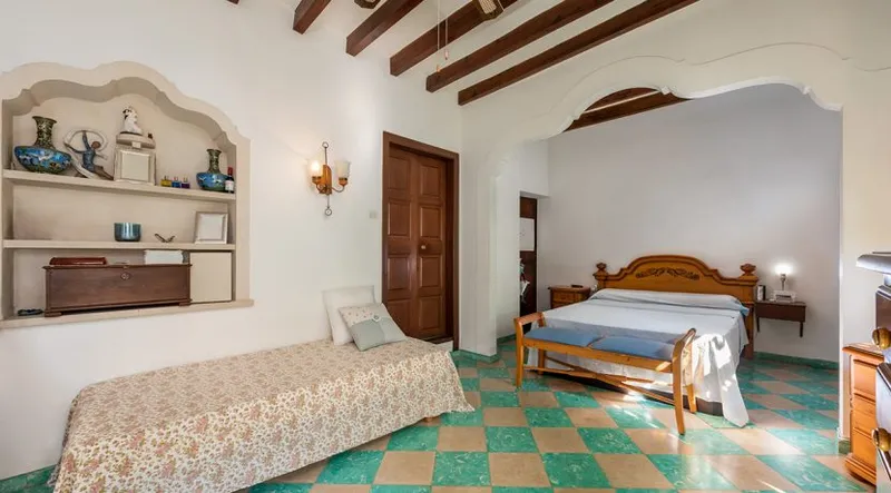 Exclusive Manor House in the Heart of Soller with Garage and Patio — photo 8