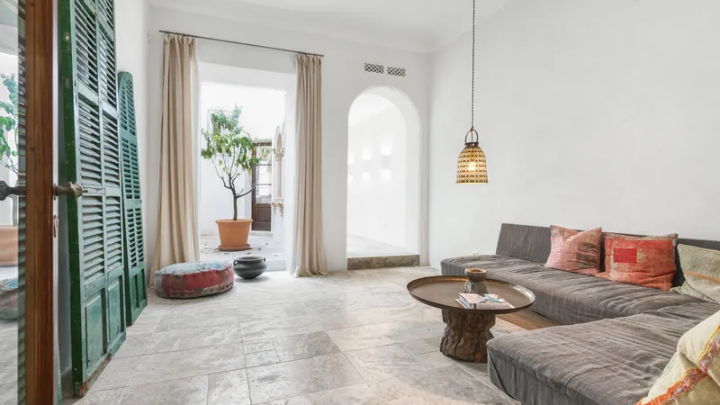 Impressive townhouse with large terrace, private pool and stunning mountain views in Sóller — photo 10