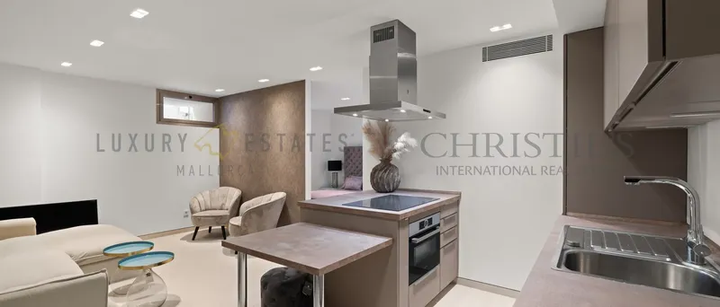 Modern new built villa in Cala Vinyas in first sea line — photo 10