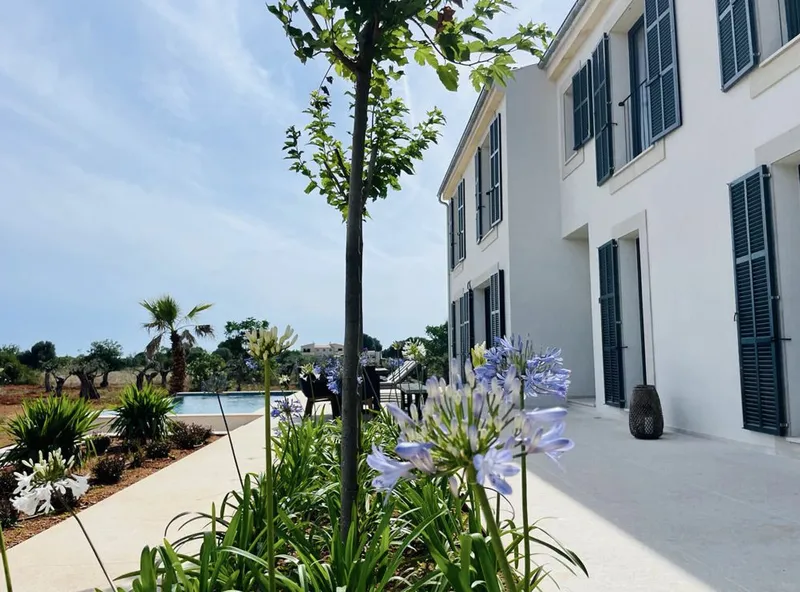 Beautiful newly built furnished finca between Campos and Ses Covetes — photo 1