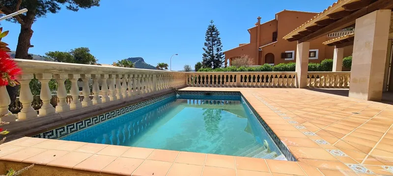Fantastic detached chalet with sea views and pool in Cala Mesquida — photo 3