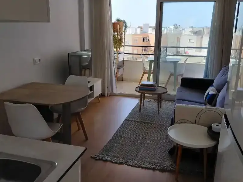 PARTICULAR VENDE ESTUDIO TOTALMENTE REFORMADO. (SIN COMISIONES). — photo 1
