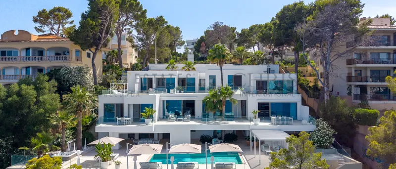 Modern new built villa in Cala Vinyas in first sea line — photo 1