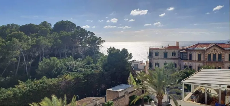 Modernized 35m² loft with 1 room and sea view for sale — photo 10